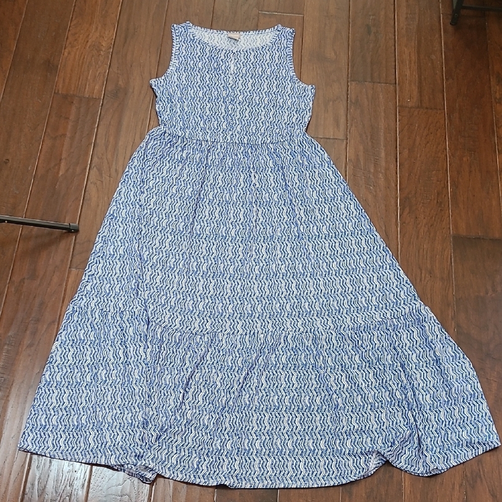 Chico's Blue & White Zigzag Patterned Sleeveless Maxi Dress size 1 (Medium 8/10)